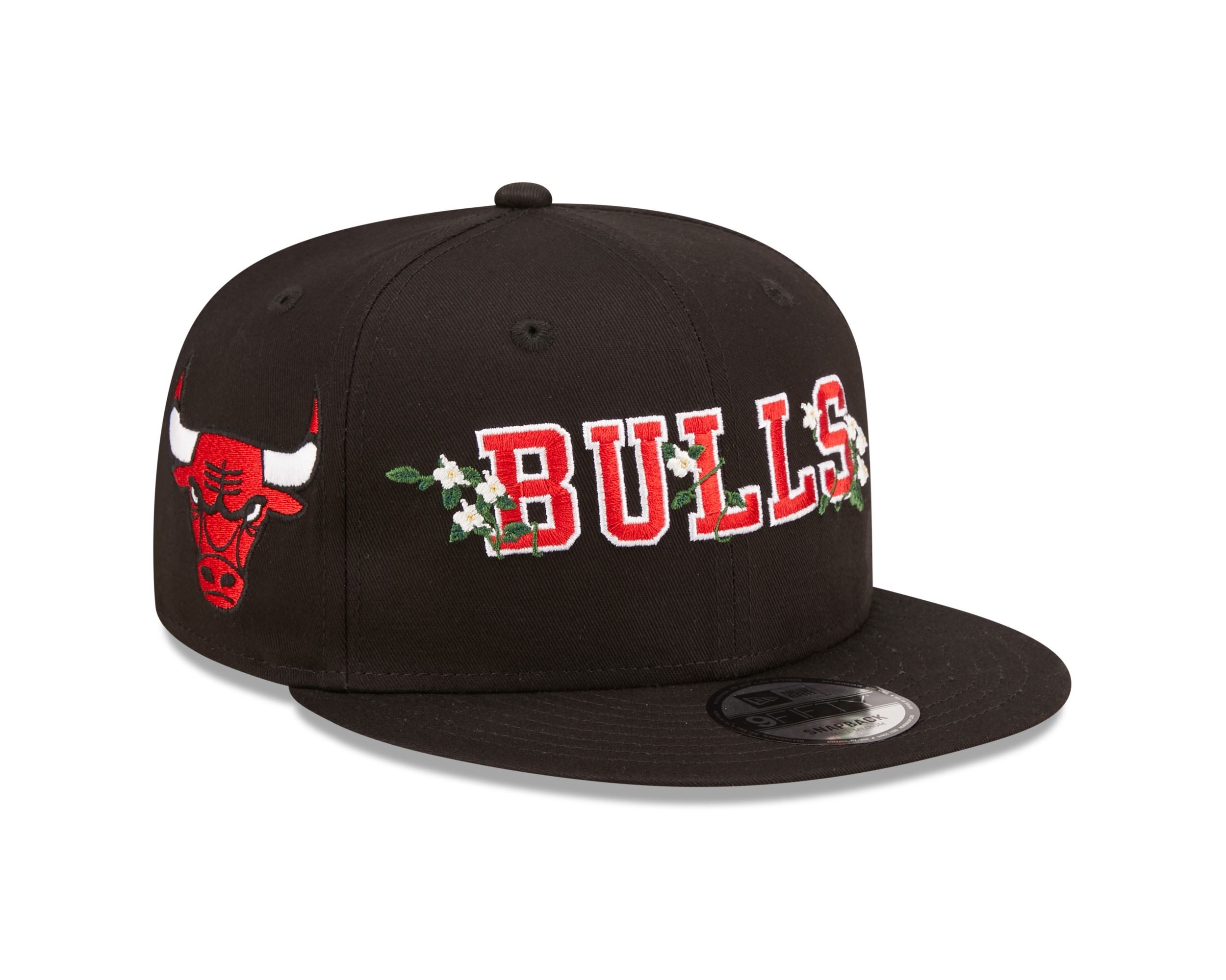 Chicago Bulls NBA Flower Wordmark Black 9Fifty Snapback Cap New Era