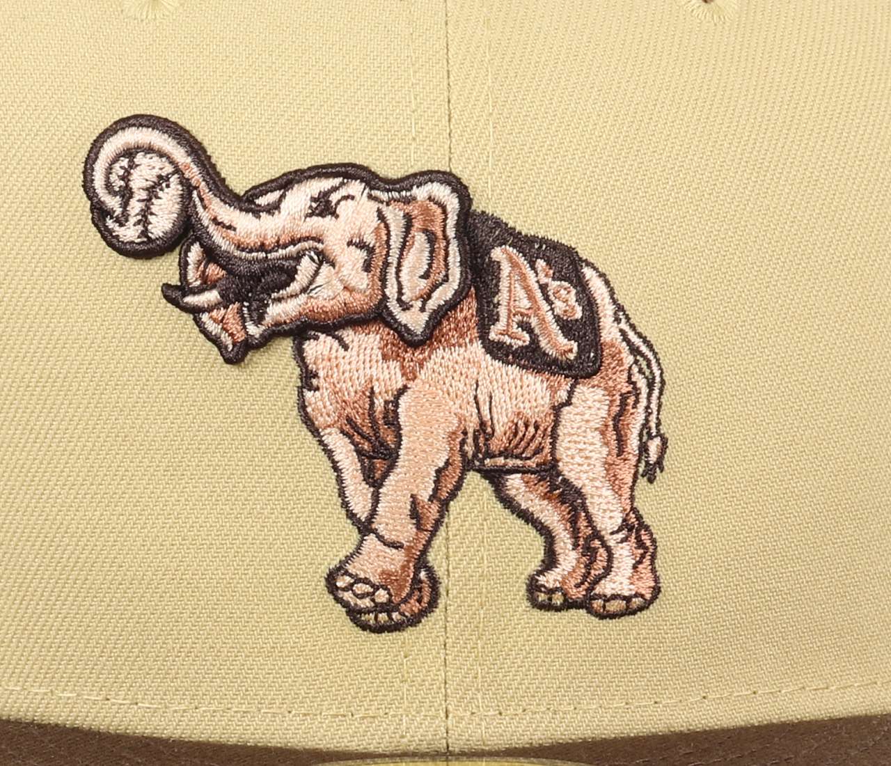 Oakland Athletics MLB 50th Anniversary Sidepatch Elephant Vegas Gold Walnut 59Fifty Basecap New Era