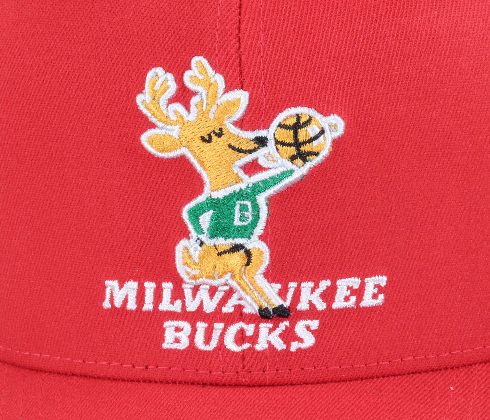 Milwaukee Bucks Red NBA Team Ground HWC Stretch Snapback Cap Mitchell & Ness