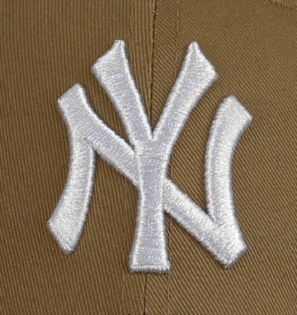 New York Yankees League Essential 9Forty Adjustable Cap New Era