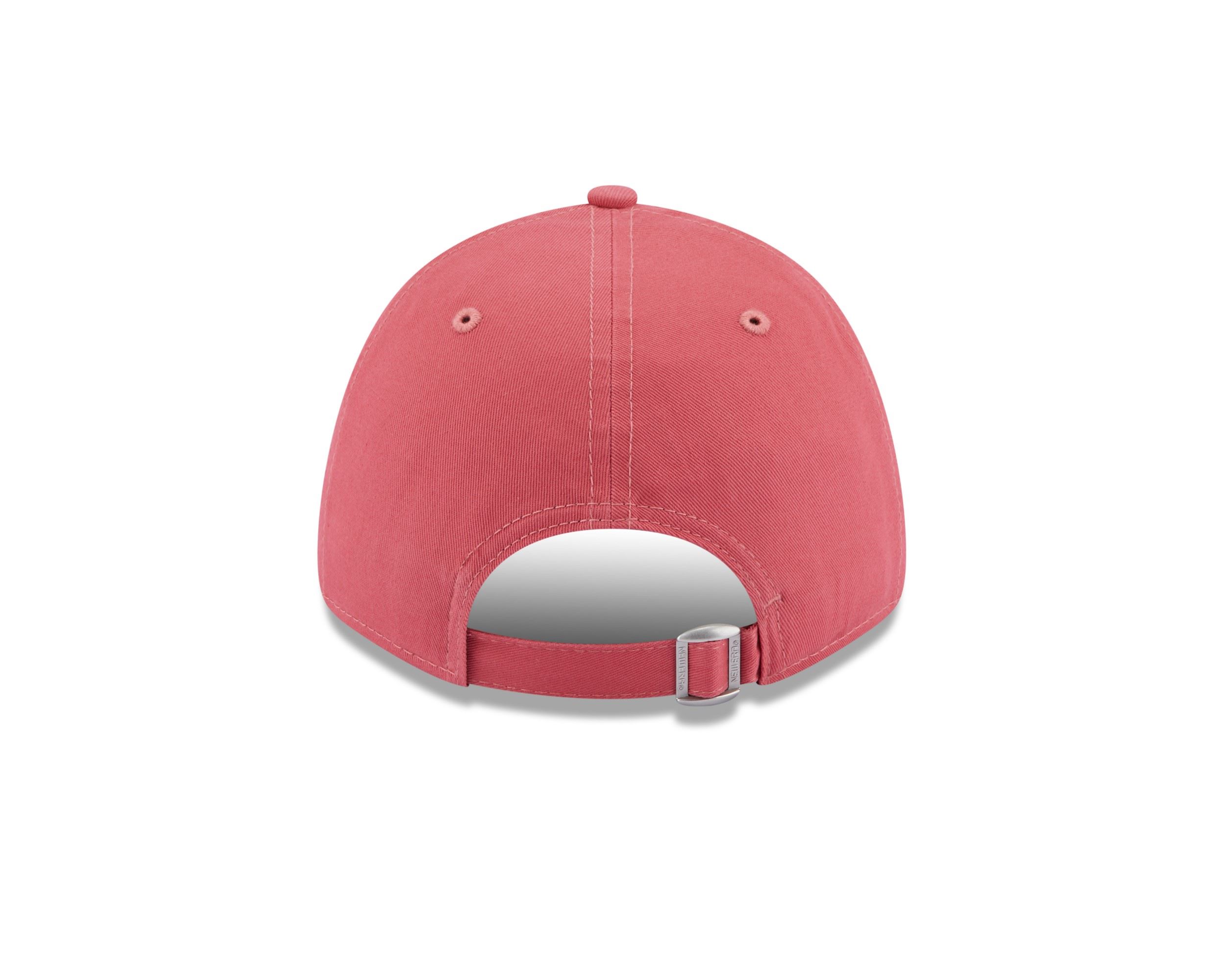 New York Yankees MLB League Essential Pink 9Forty Adjustable Cap New Era