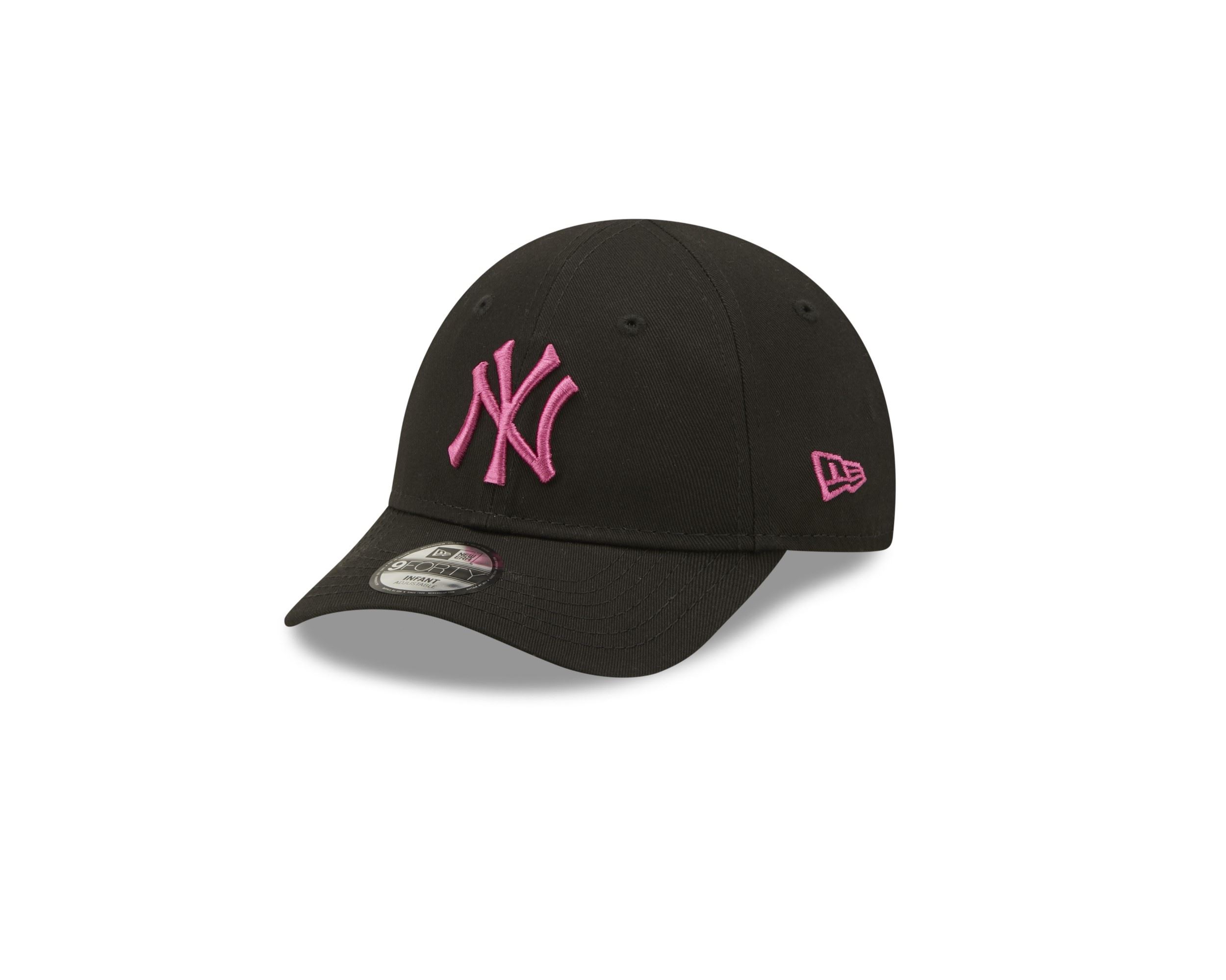 New York Yankees MLB League Essential Black Pink 9Forty Infant Cap New Era