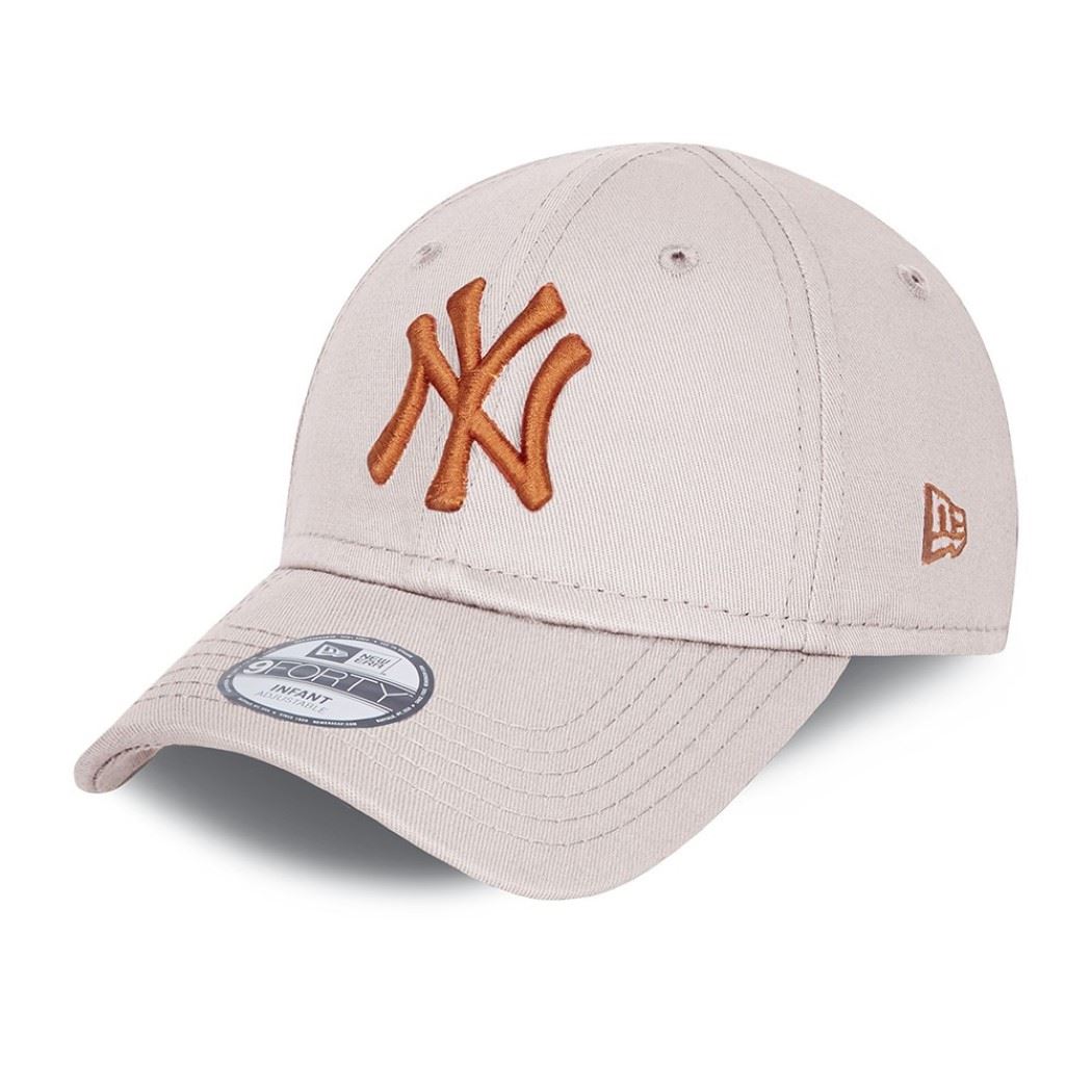 New York Yankees League Essential 9Forty Adjustable Infant Cap New Era