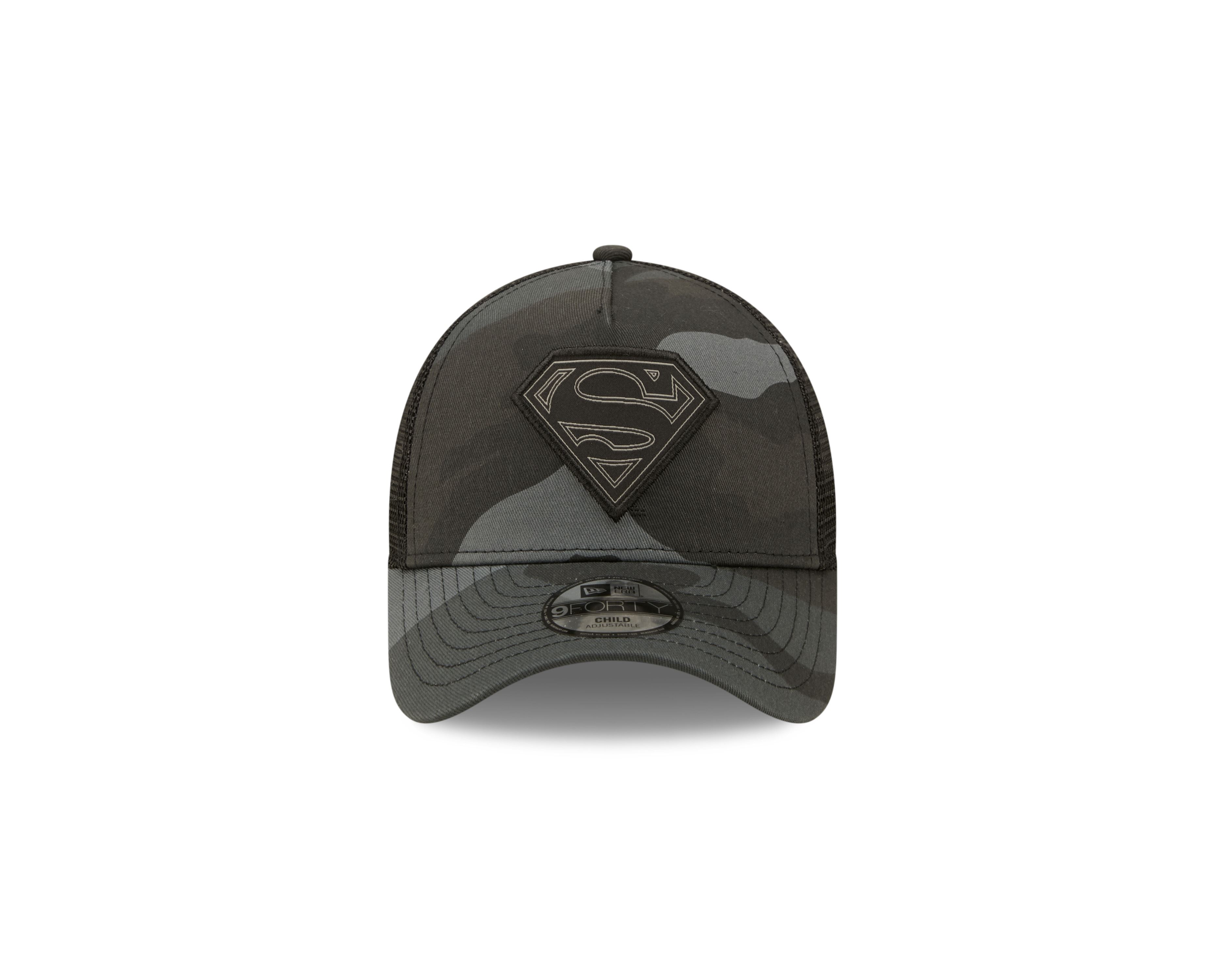 Superman Character Badge Midnight Camouflage 9Forty Kids A-Frame Adjustable Trucker Cap