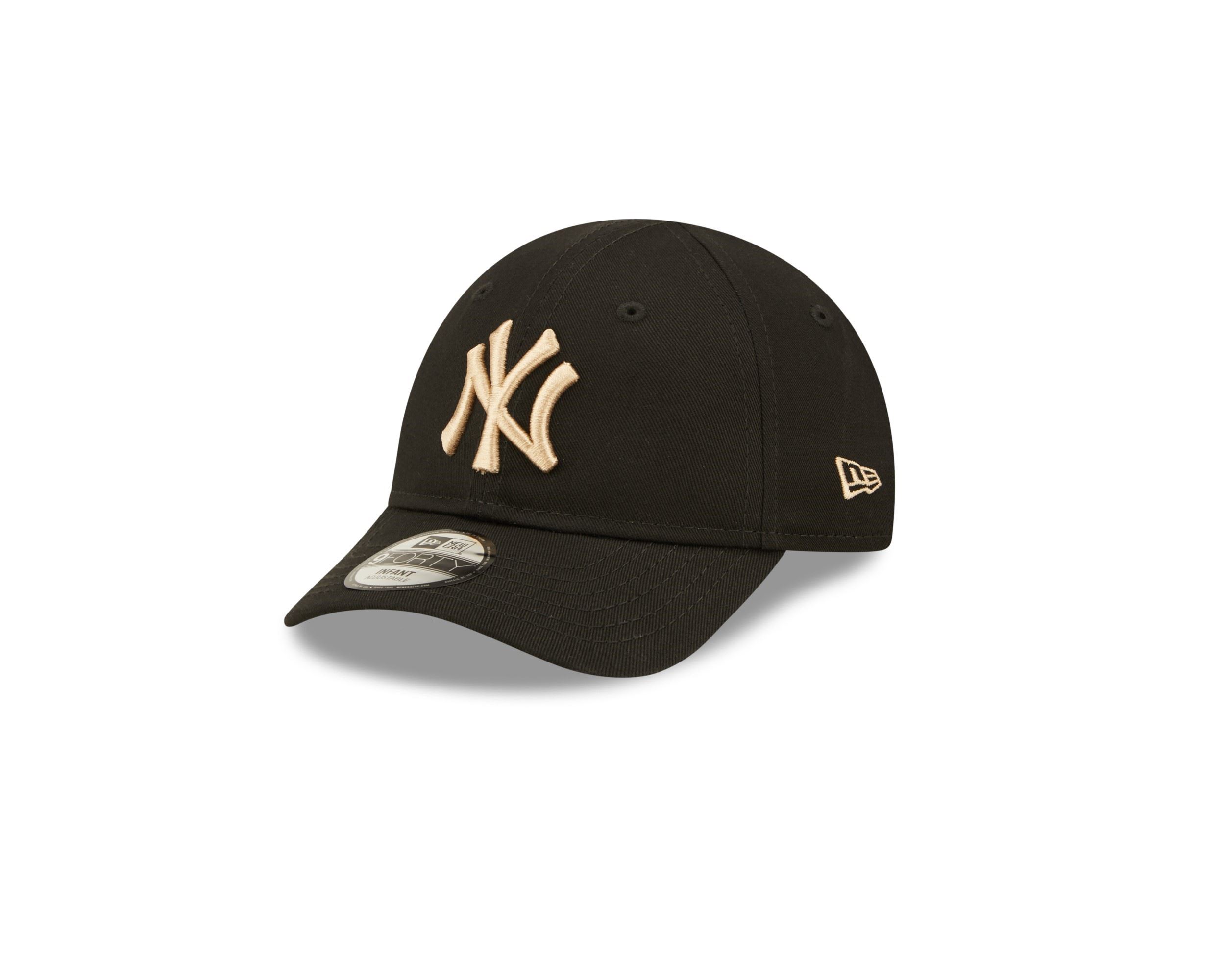 New York Yankees MLB League Essential Black Gold 9Forty Infant Cap New Era