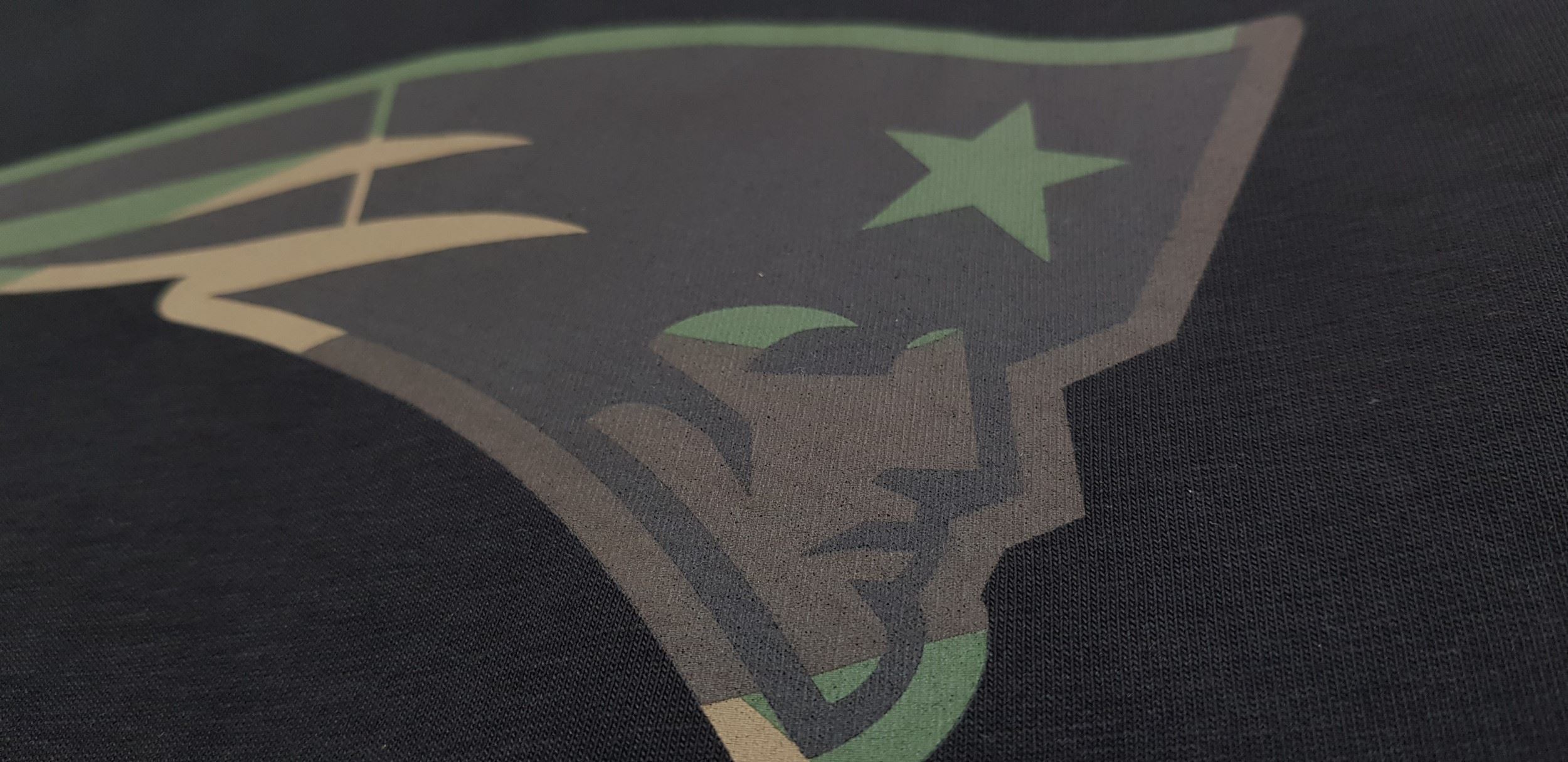 New England Patriots Camo Logo T-Shirt New Era