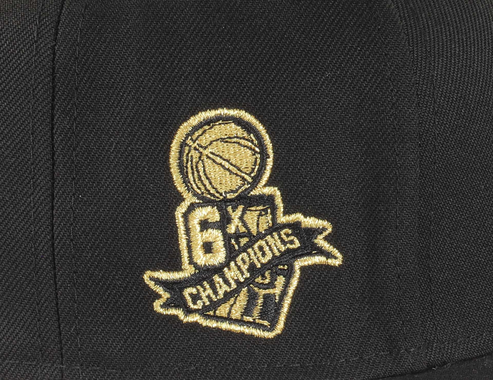 Chicago Bulls NBA 6x Champions Sidepatch Black Gold 59Fifty Basecap New Era