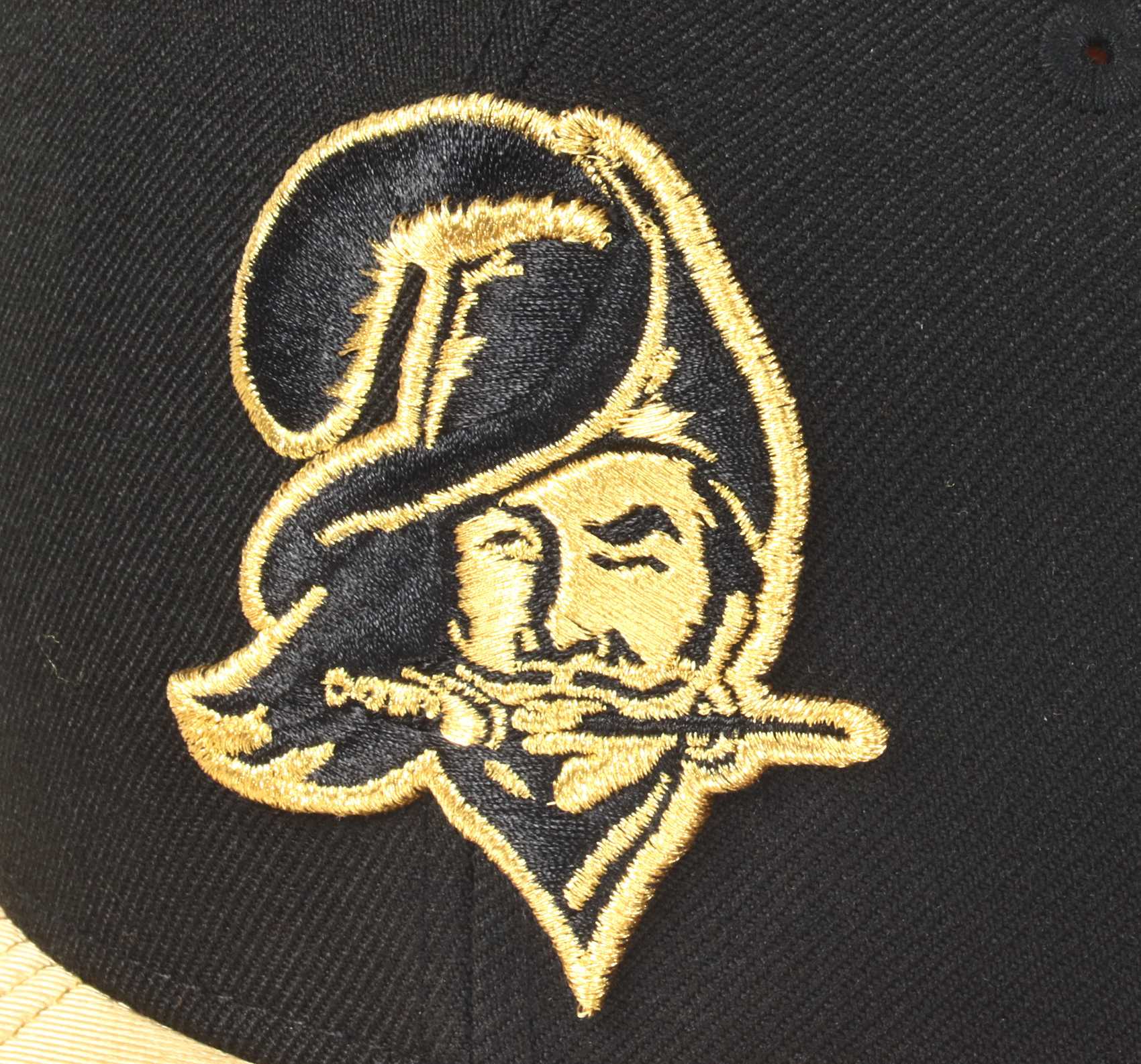 Tampa Bay Buccaneers Gold Logo 9Fifty OF Snapback Cap New Era