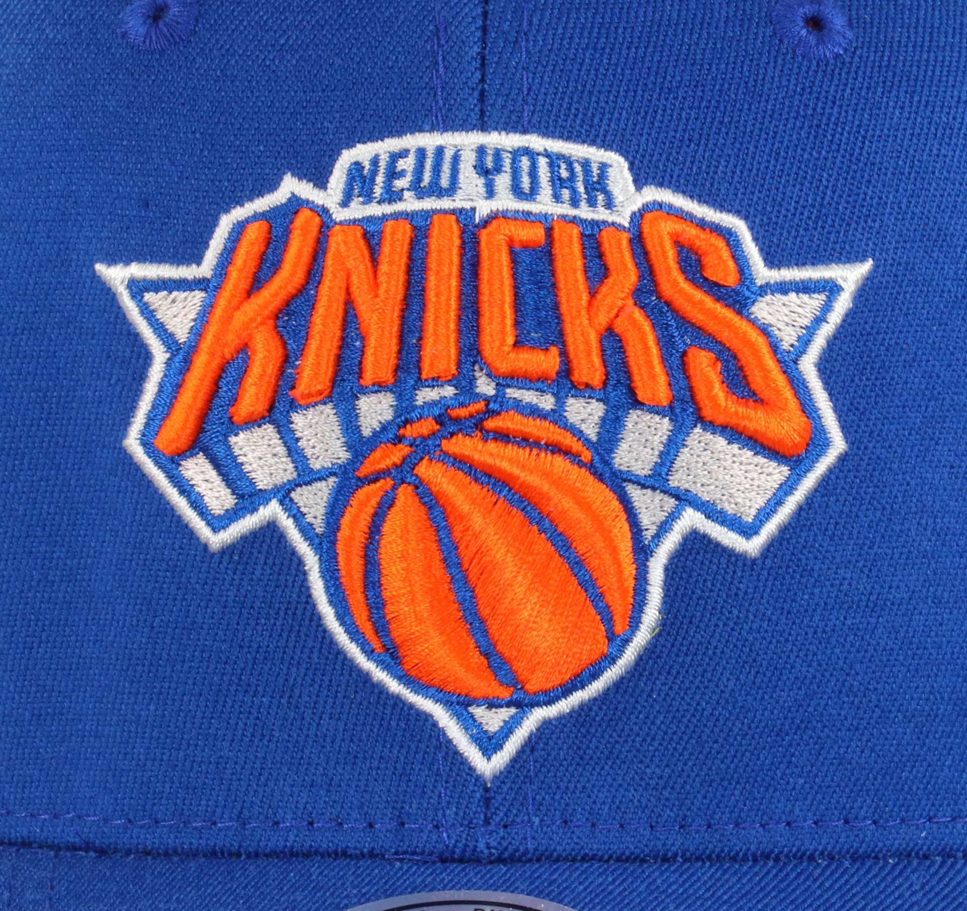 New York Knicks Royal NBA Team Ground Stretch Snapback Cap Mitchell & Ness