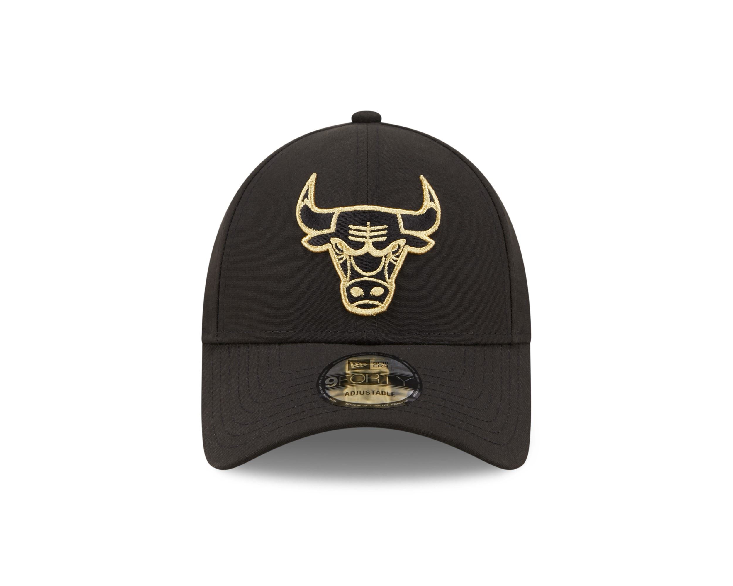 Chicago Bulls Black NBA Gold Logo 9Forty Adjustable Snapback Cap New Era