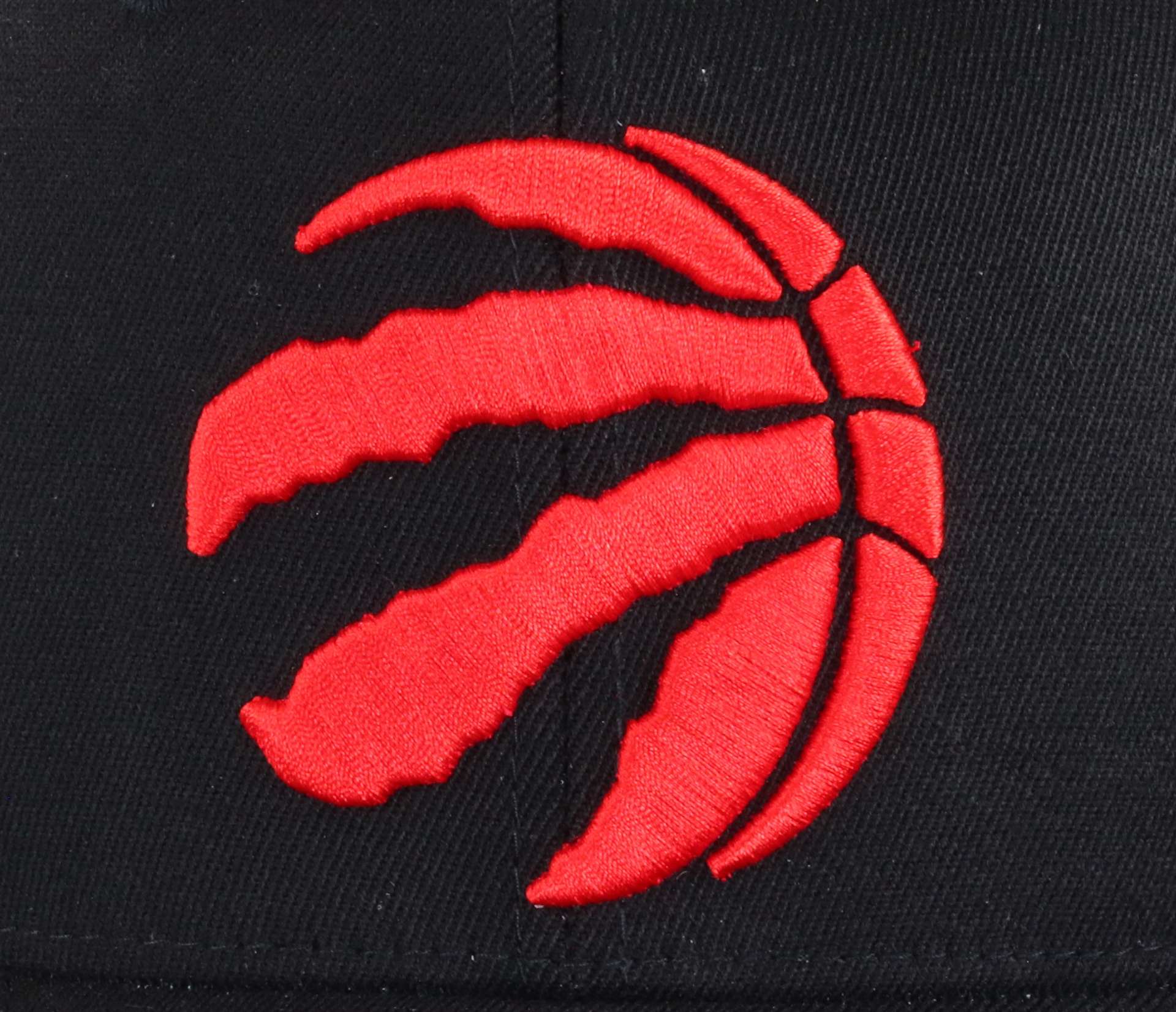 Toronto Raptors Black NBA Team Ground Stretch Snapback Cap Mitchell & Ness