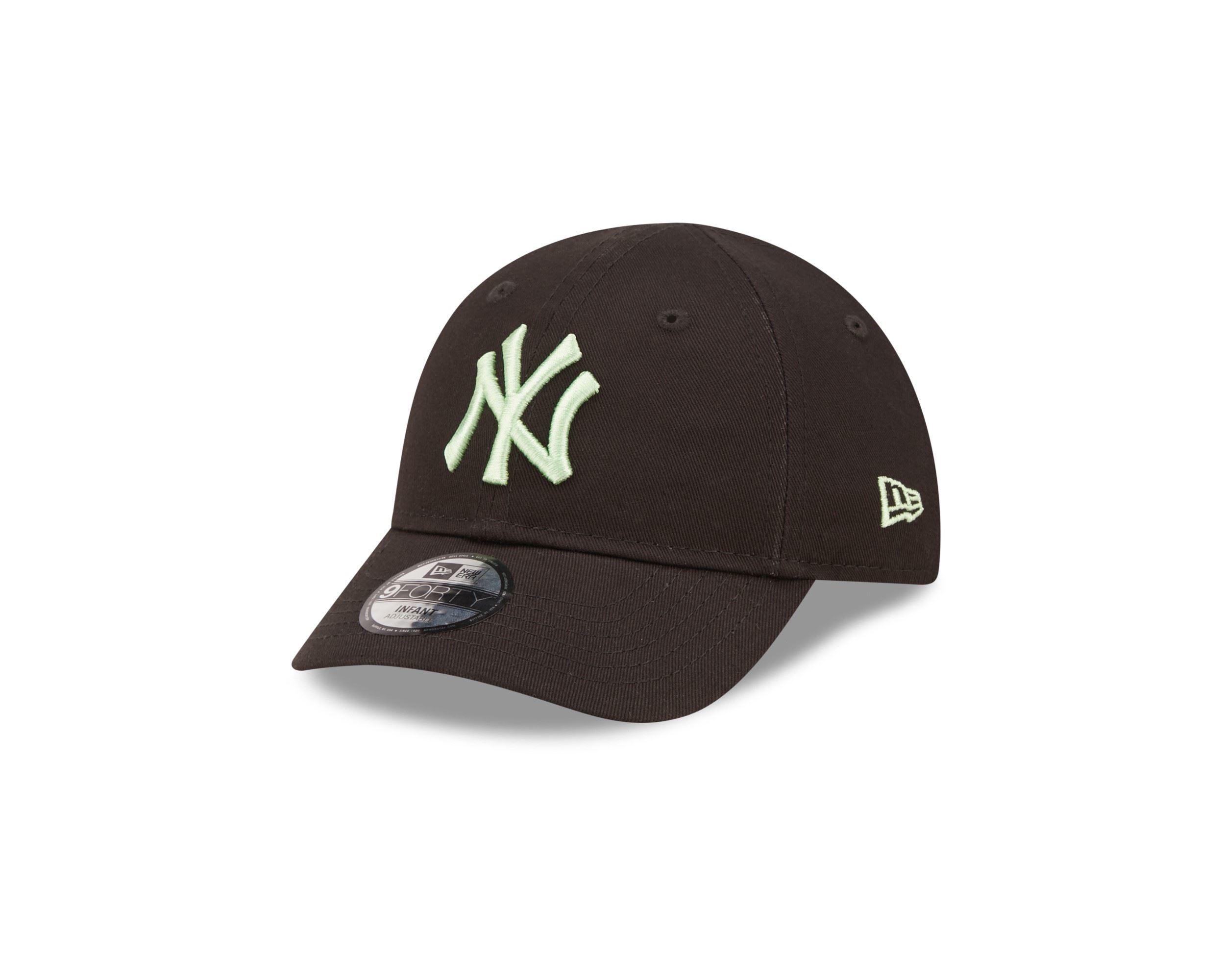 New York Yankees MLB League Essential Black Green 9Forty Infant Cap New Era