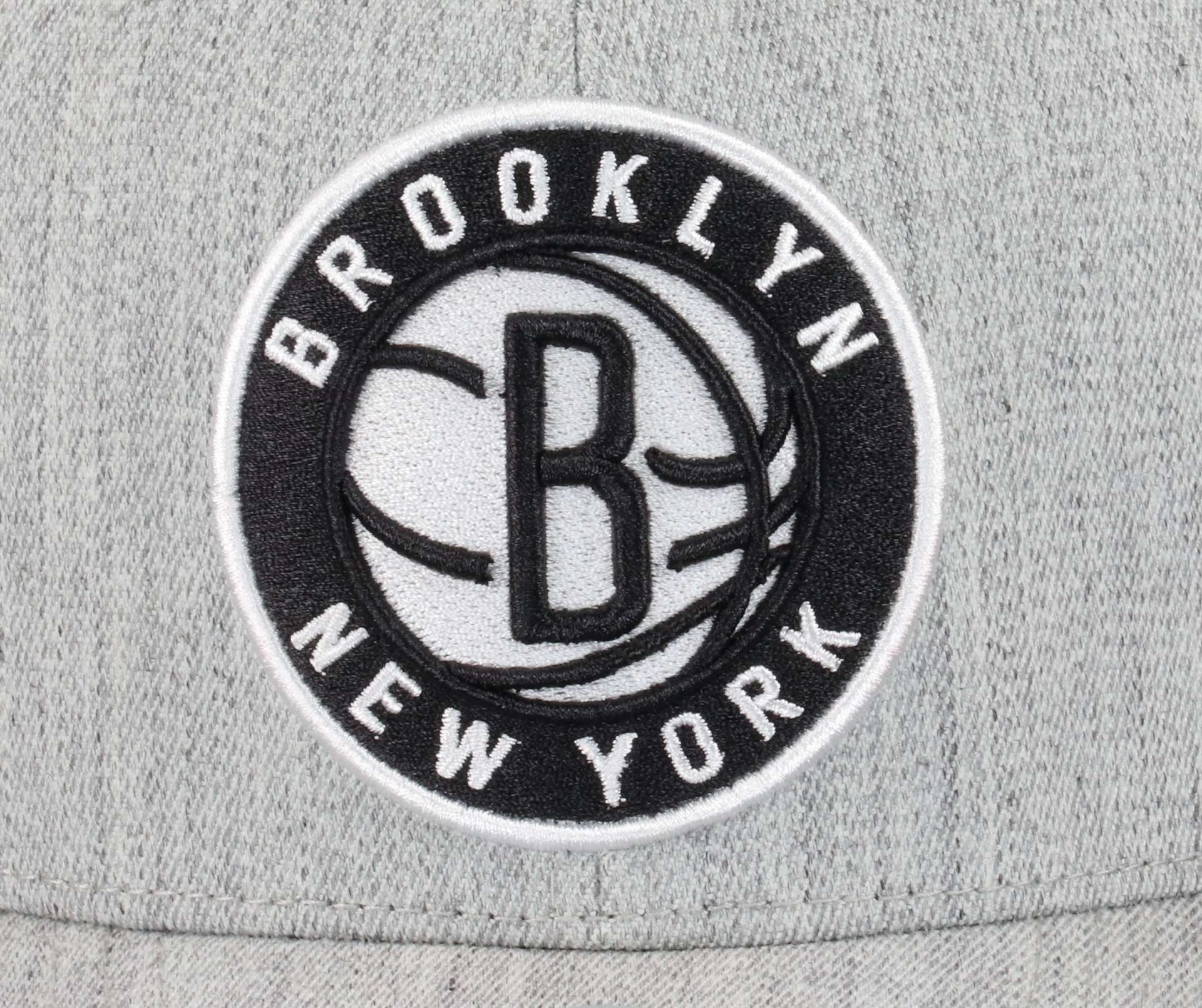 Brooklyn Nets Heather Grey NBA Team Heather Stretch Snapback Cap Mitchell & Ness