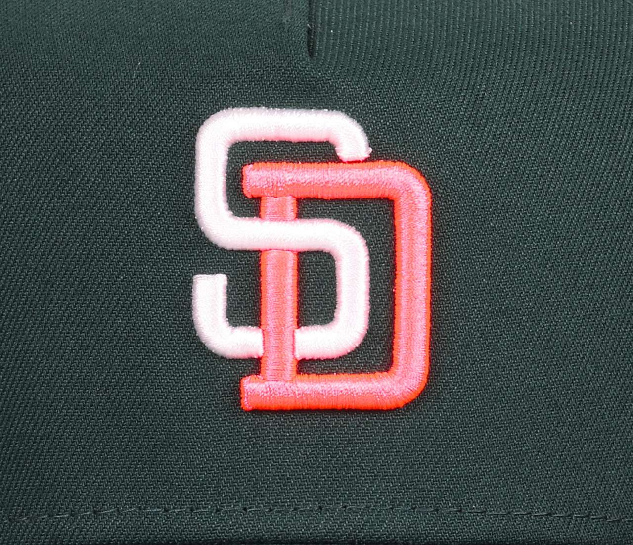 San Diego Padres MLB World Series 1998 Sidepatch Dark Green 9Forty A-Frame Adjustable Cap New Era
