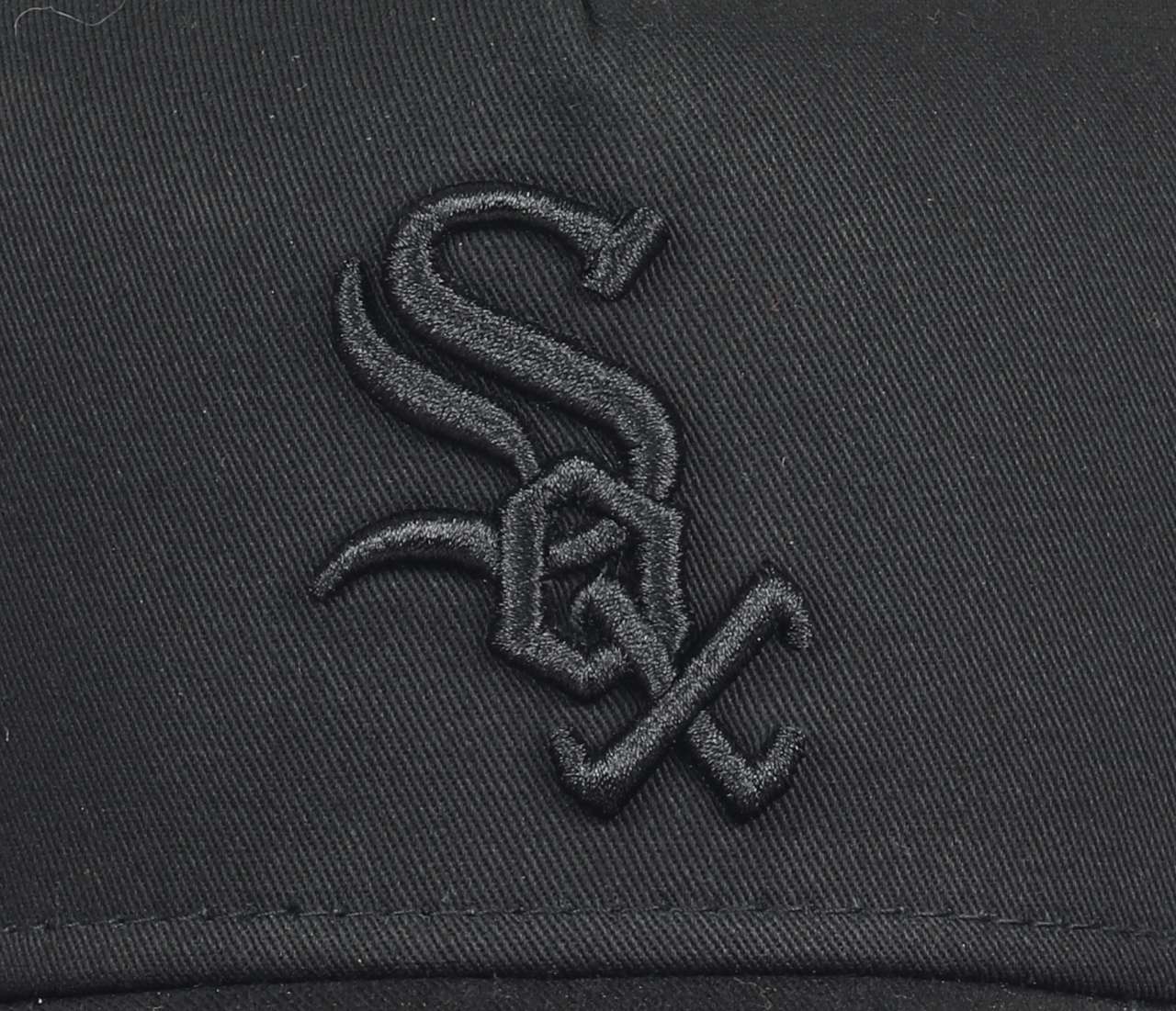 Chicago White Sox MLB Black on Black 9Forty A-Frame Snapback Cap New Era