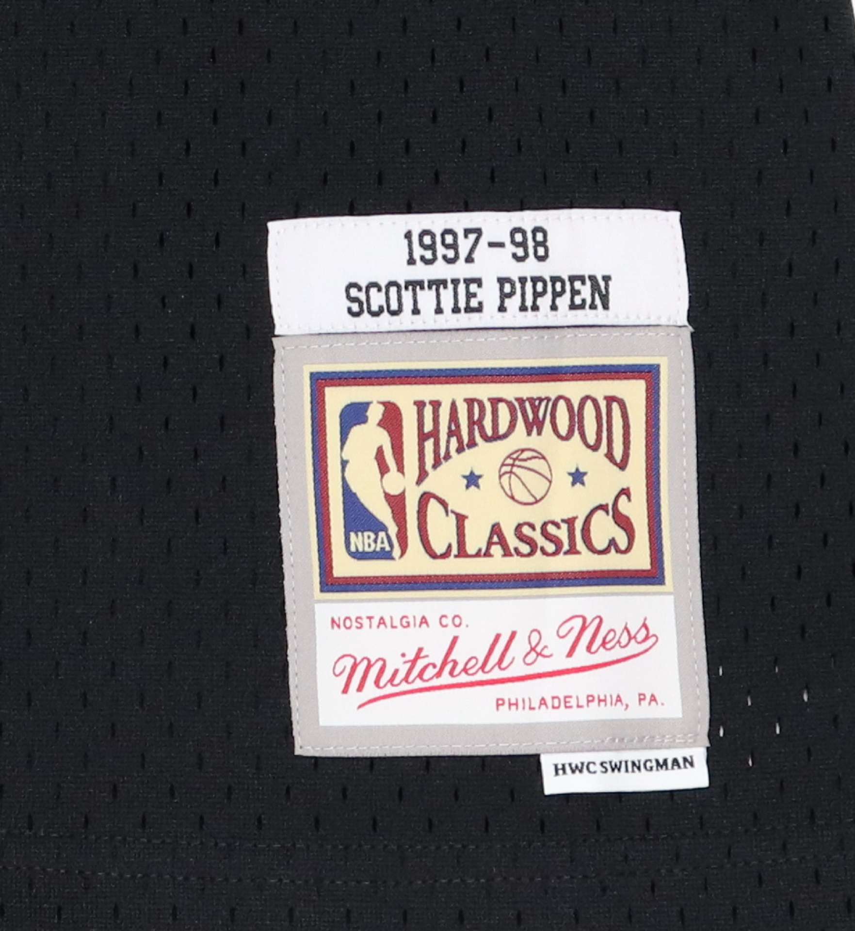 Scottie Pippen #33 Chicago Bulls NBA White Logo Swingman Jersey Mitchell & Ness