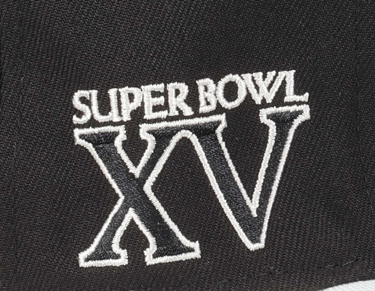 Las Vegas Raiders NFL Two Tone Superbowl XV Sidepatch Black Gray 9Fifty Snapback Cap New Era