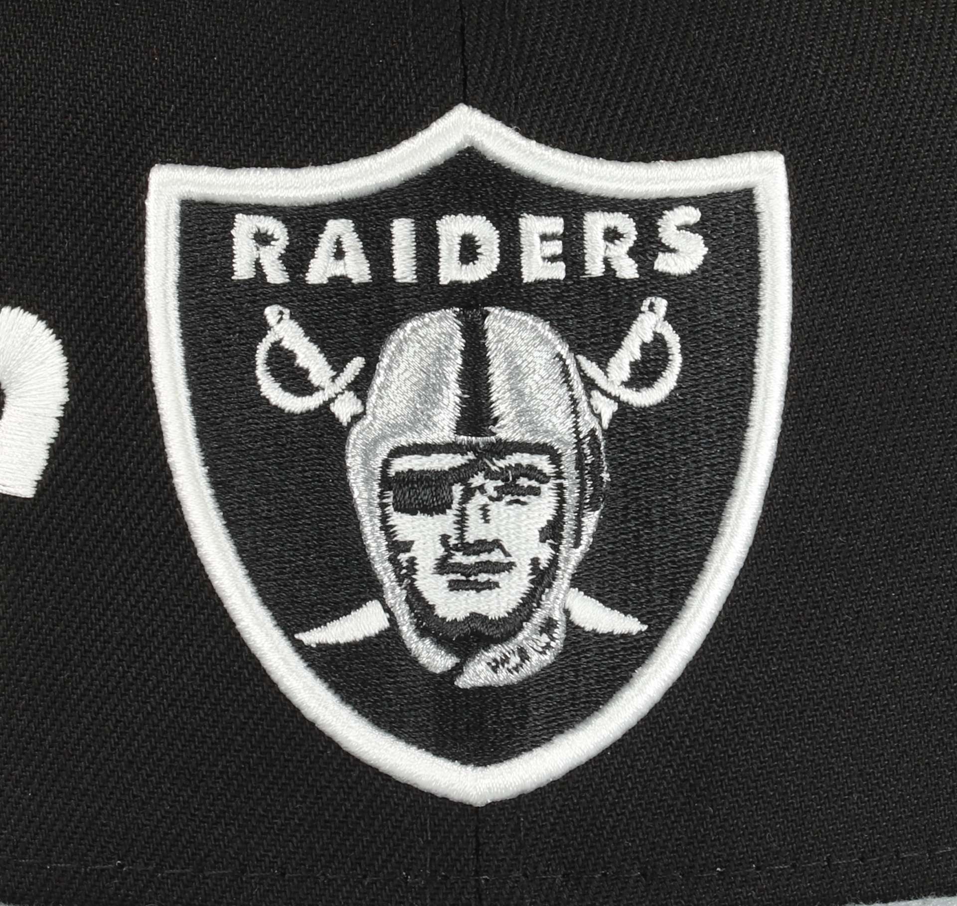 Las Vegas Raiders Sidefont Black / Grey 9Fifty Snapback Cap New Era