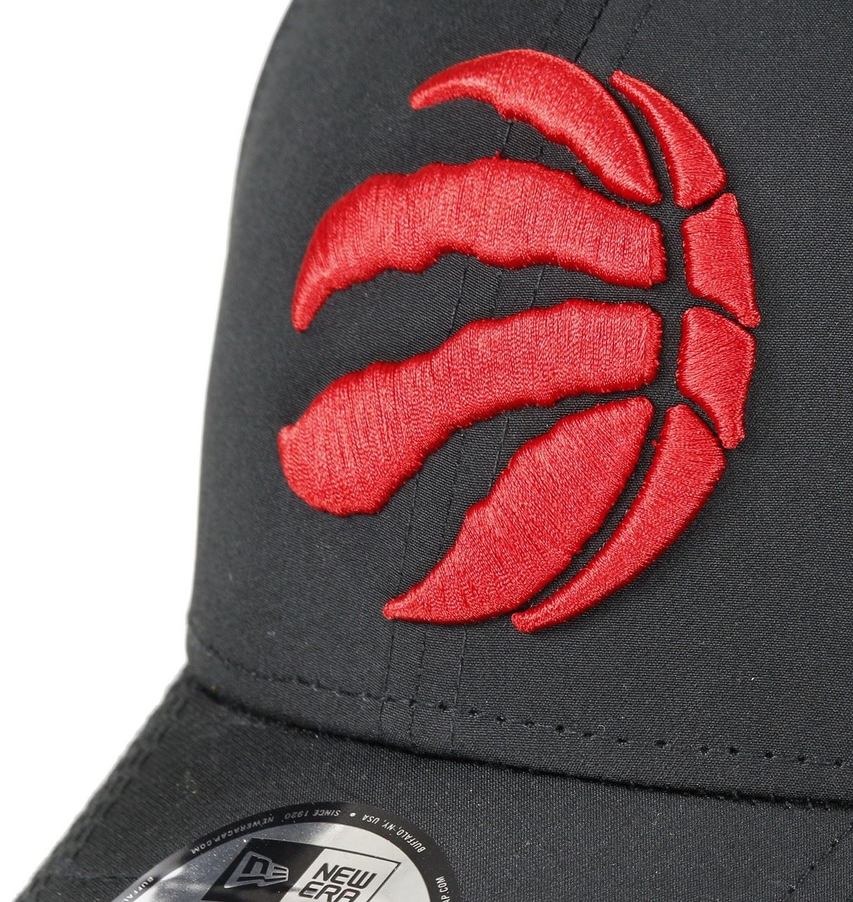 Toronto Raptors NBA Mono Tape 9Forty Adjustable Cap New Era