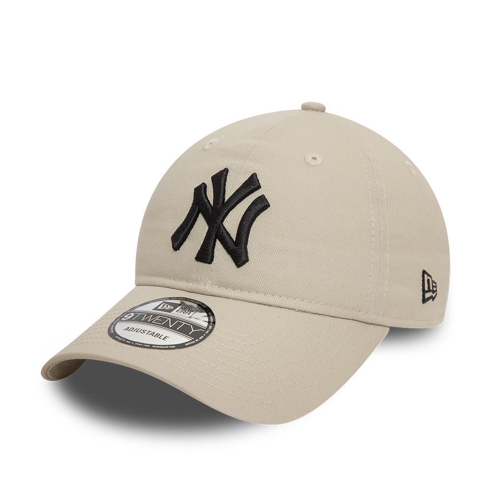 New York Yankees MLB League Essential Beige Black Adjustable 9Twenty Cap New Era