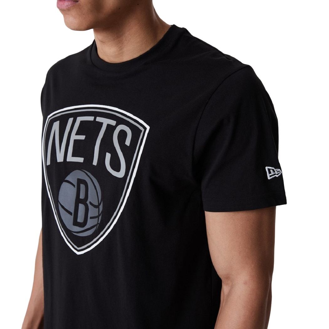 Brooklyn Nets NBA Outline Logo Tee Black T-Shirt New Era