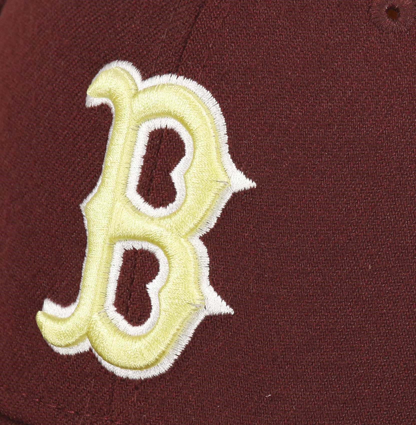 Boston Red Sox MLB Essential Maroon 39Thirty Stretch Cap New Era