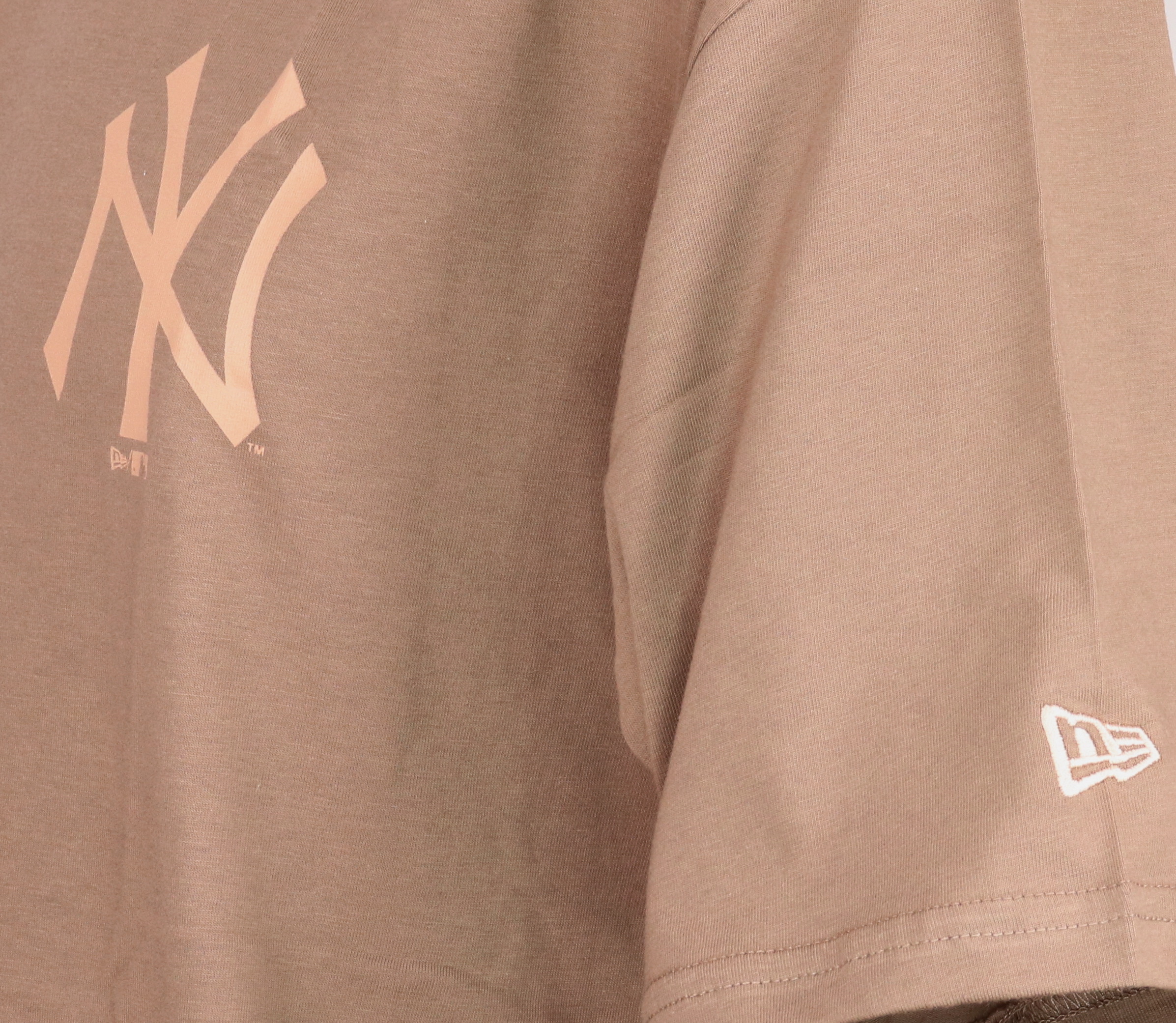 New York Yankees Elm Bark MLB Oversized Seasonal Infill Double Logo T-Shirt New Era