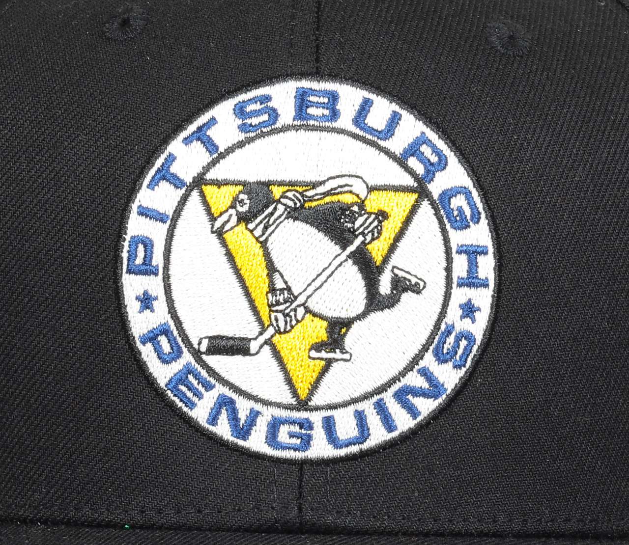 Pittsburgh Penguins Black NHL Team Ground 2.0 Pro Snapback Cap Mitchell & Ness