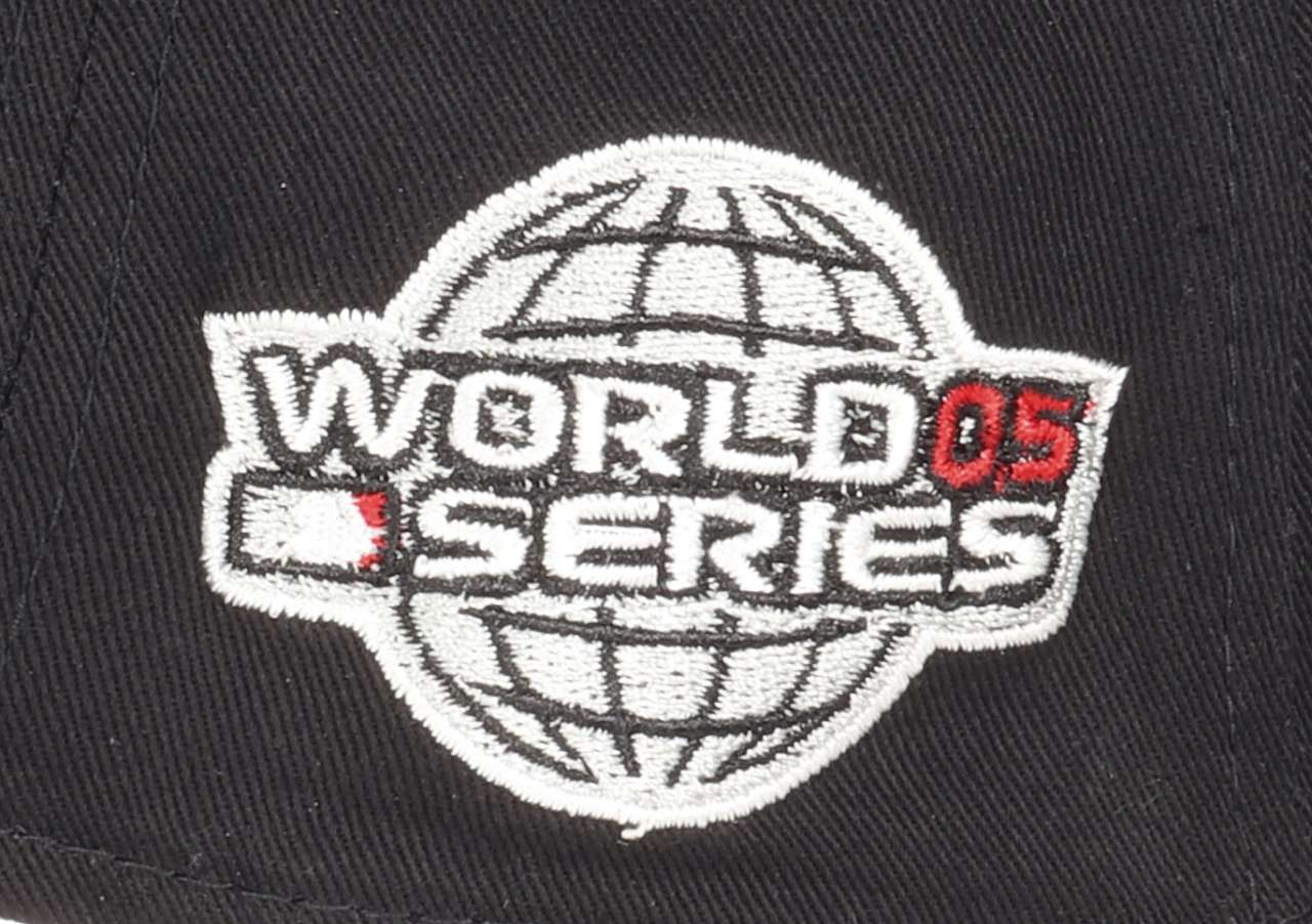 Chicago White Sox MLB  World Series 2005 Sidepatch Black 9Forty A-Frame Adjustable Cap New Era