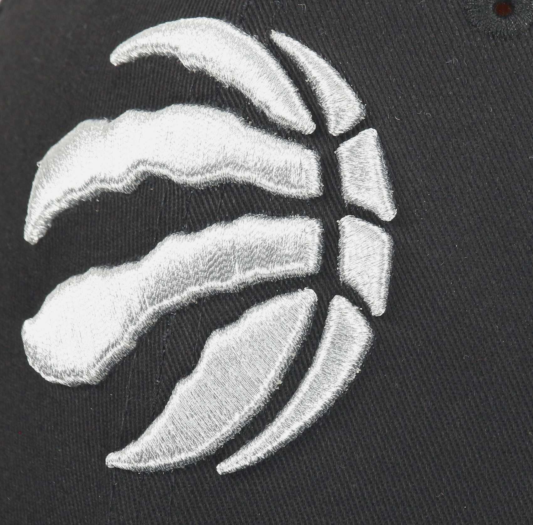 Toronto Raptors NBA Essential 9Forty Snapback Cap New Era