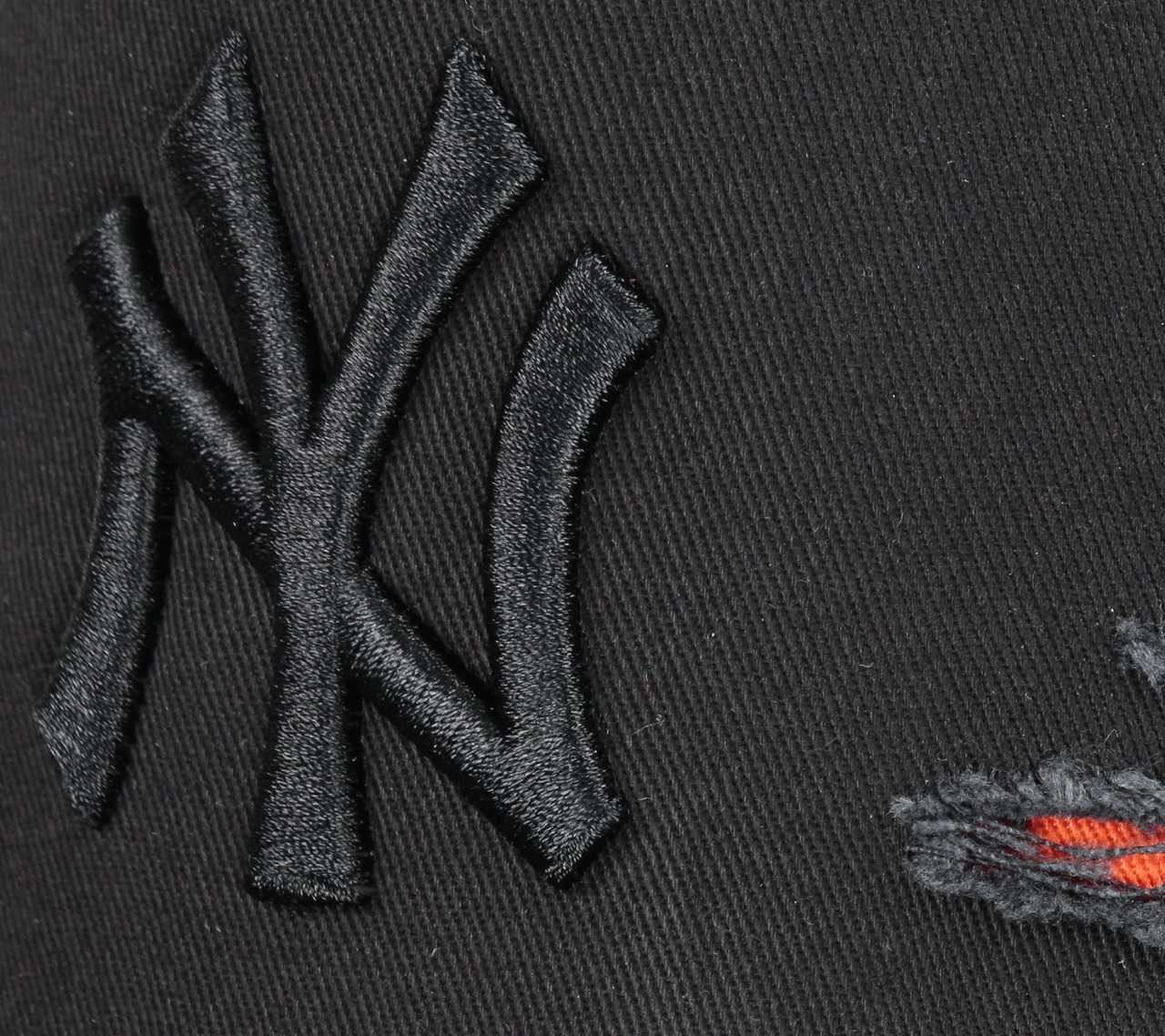 New York Yankees Distressed A-Frame Adjustable Trucker Cap New Era