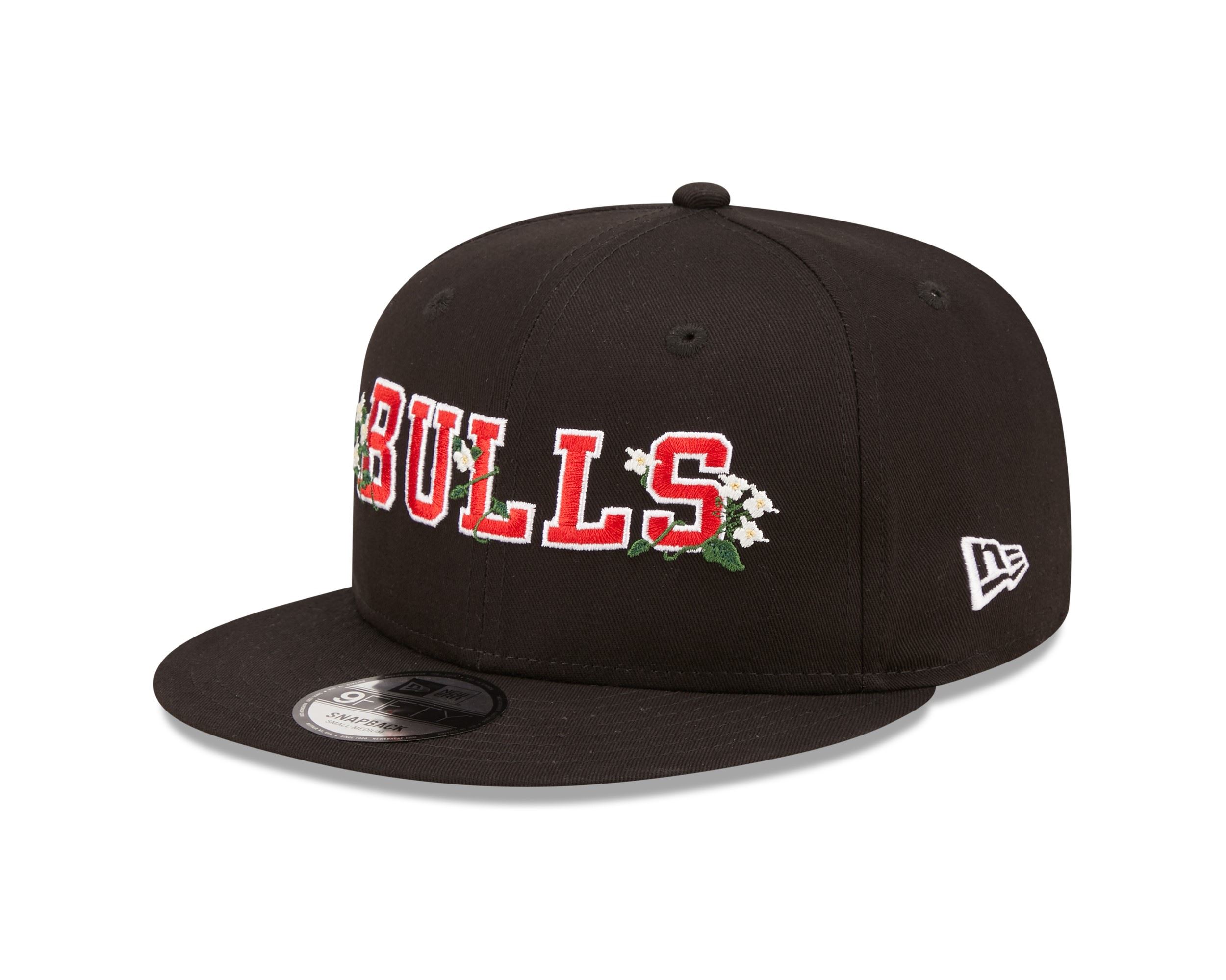 Chicago Bulls NBA Flower Wordmark Black 9Fifty Snapback Cap New Era
