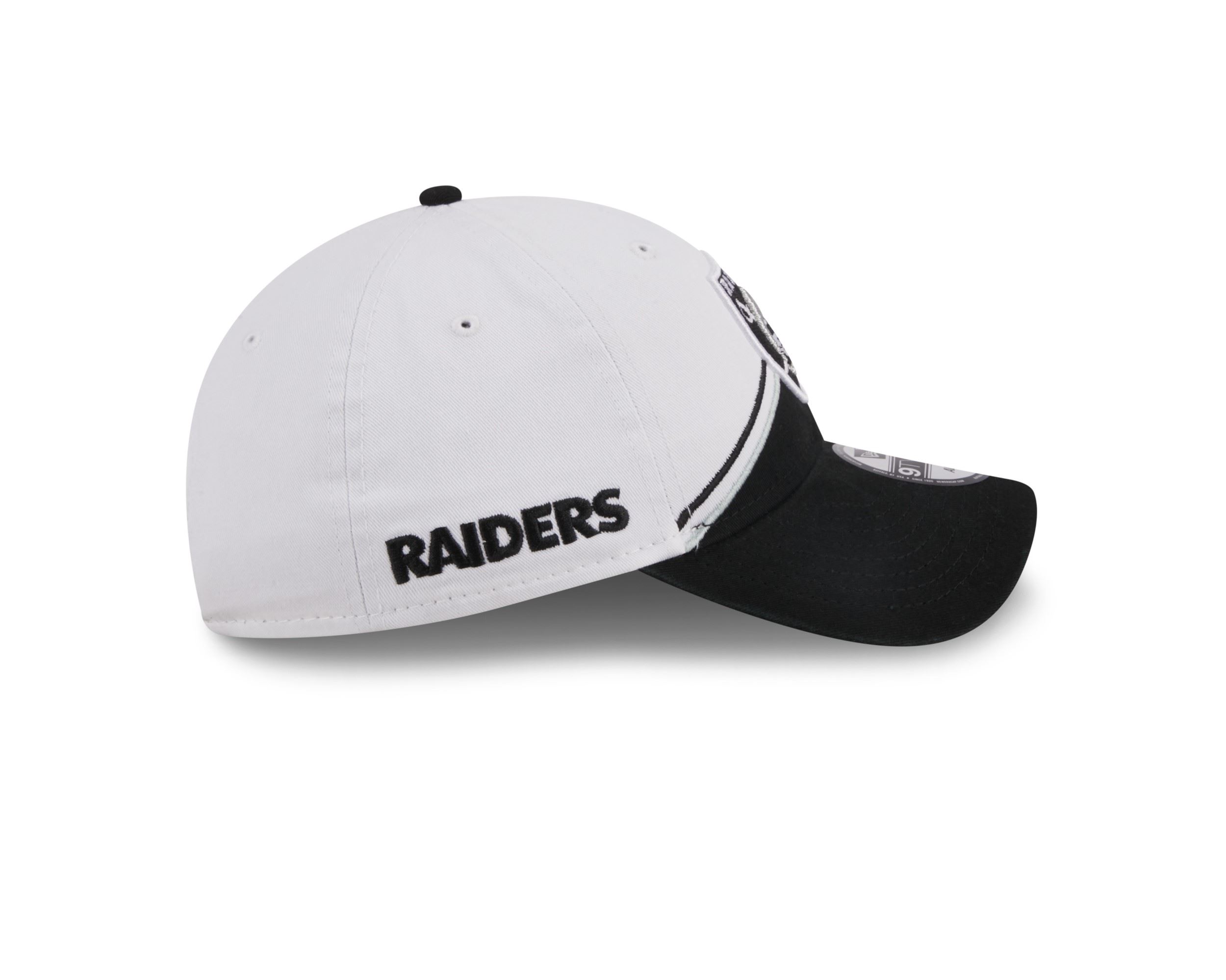 Las Vegas Raiders NFL 2023 Sideline White Black 9Twenty Unstructured Strapback Cap New Era