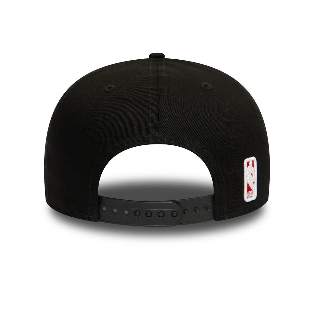 Chicago Bulls NBA Essential Black 9Fifty Adjustable Snapback Cap New Era