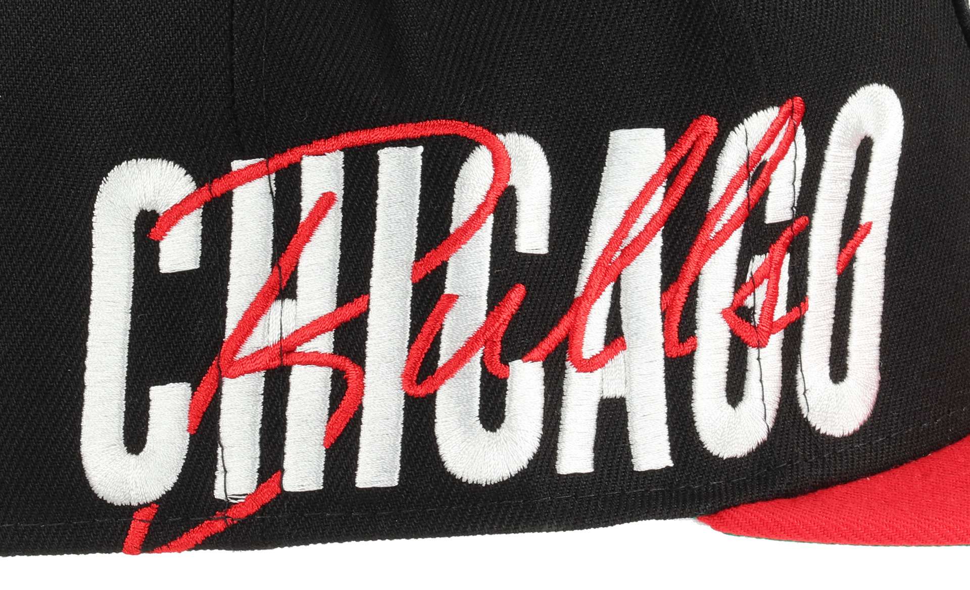Chicago Bulls Sidefont Black / Red 9Fifty Snapback Cap New Era