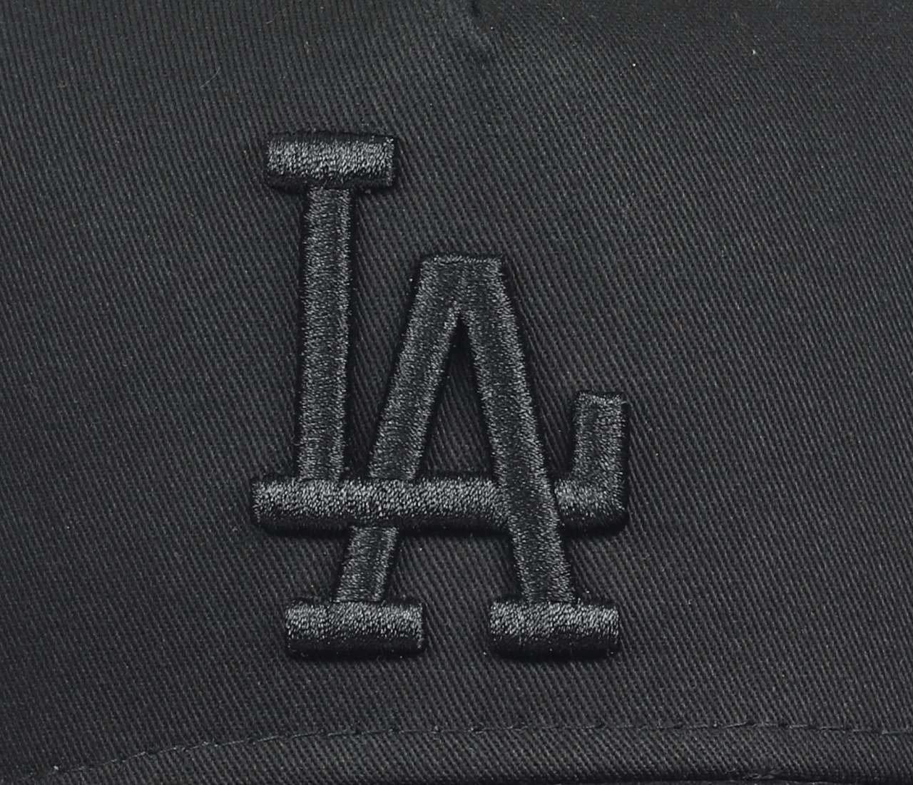 Los Angeles Dodgers MLB Black on Black 9Forty A-Frame Snapback Cap New Era