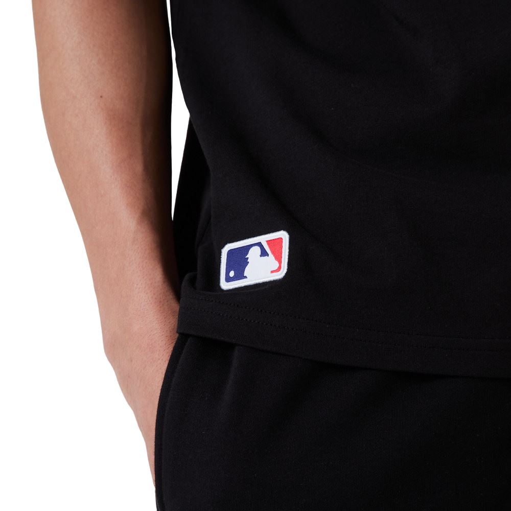 New York Yankees Black MLB League Essentials Oversized T- Shirt New Era
