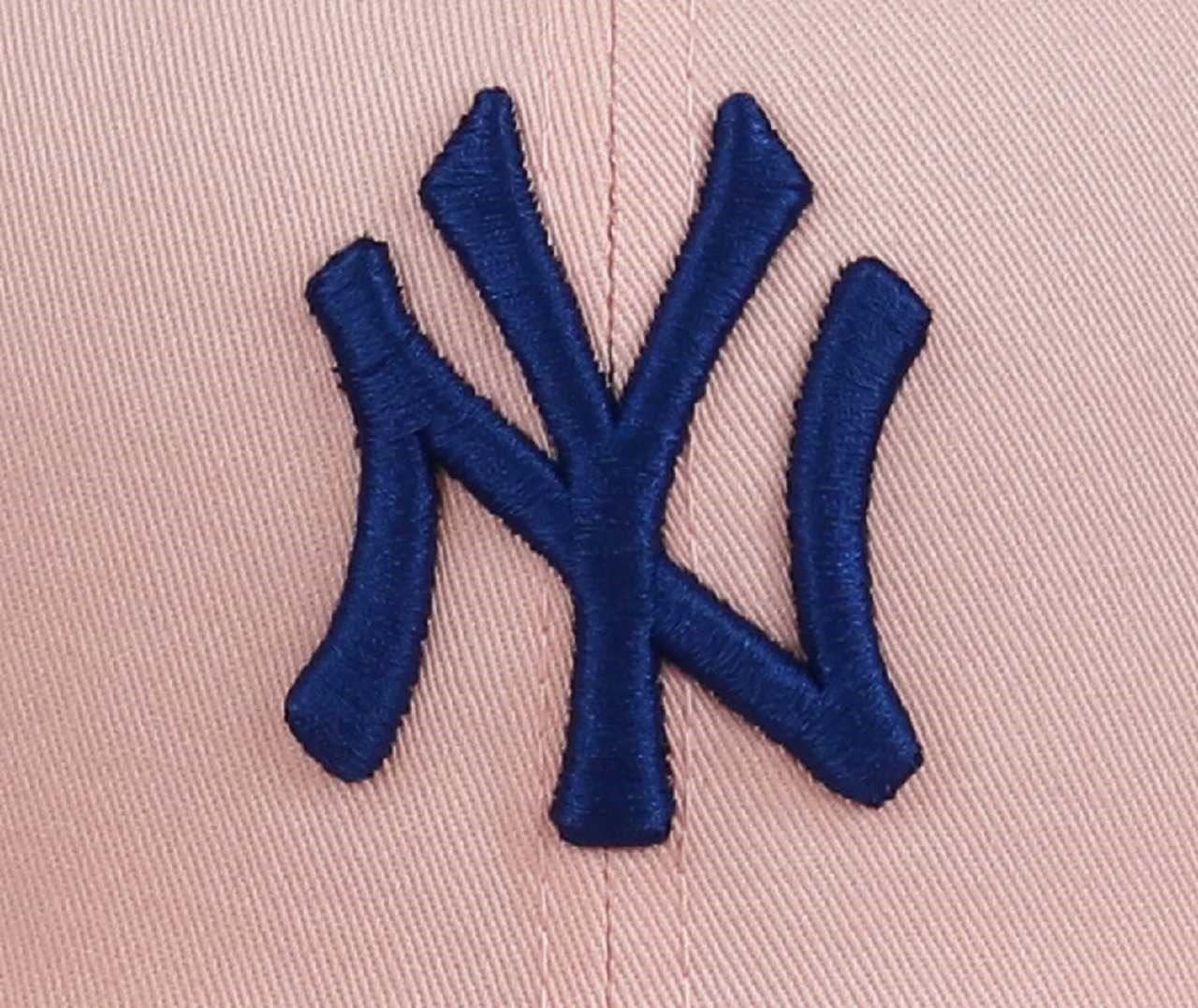 New York Yankees  League Essential Pink 9Fifty Cap New Era