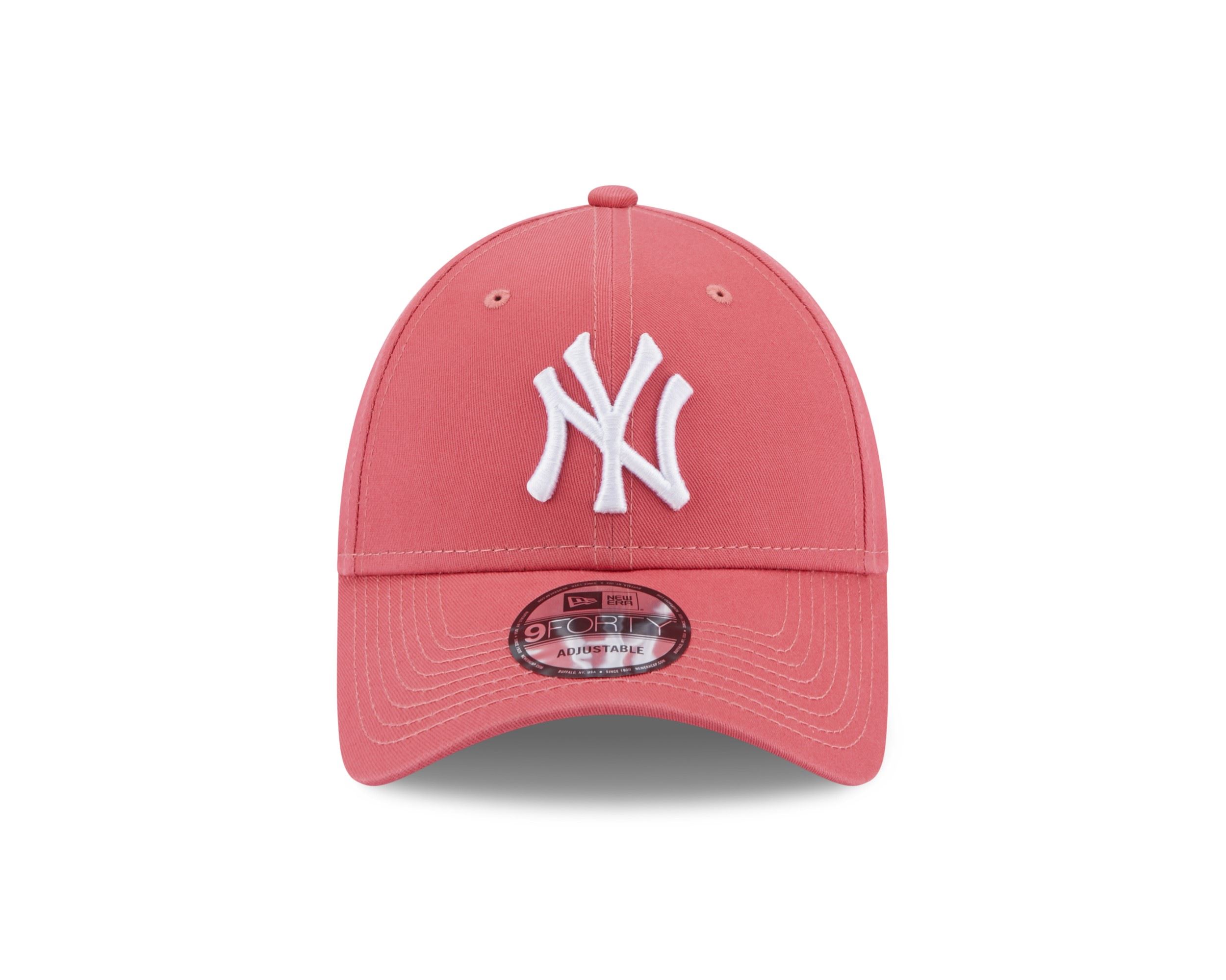 New York Yankees MLB League Essential Pink 9Forty Adjustable Cap New Era